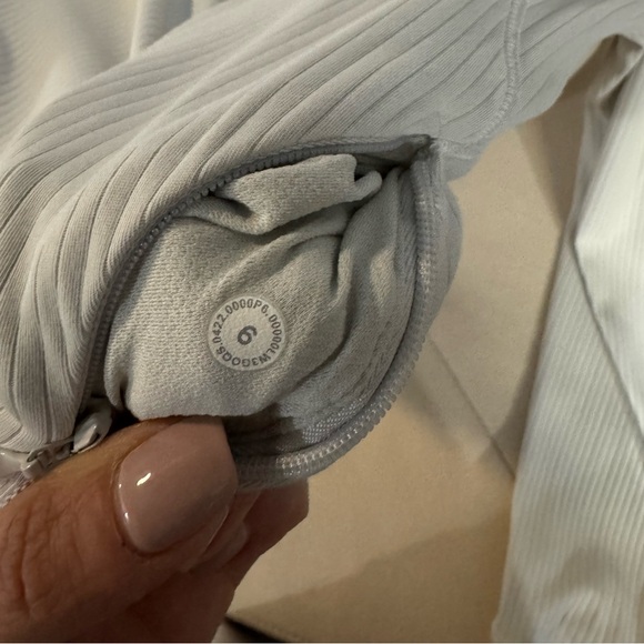 Lululemon Ribbed Cropped Half Zip - Picture 6 of 6